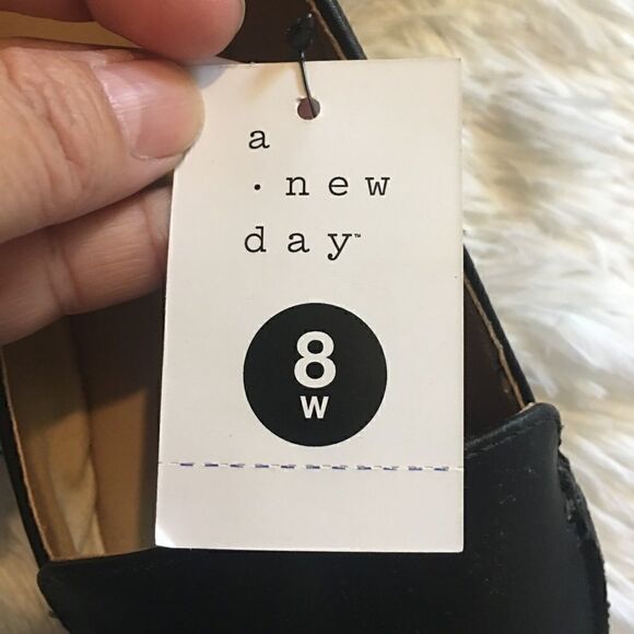 a.new day shoes   - Picture 5 of 7
